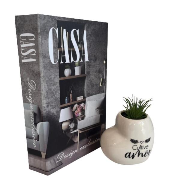 Livro De Papelão Decorativo E Vaso Em Formato De Coração