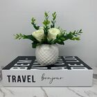 Livro Decorativo De Papelão E Vaso De Cerâmica Com Rosas