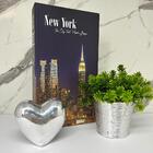 Livro Decorativo New York + Vaso Prata + Coração Cerâmico