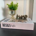 Livro Decorativo, Vaso De Vidro Com Pedestal E Palavra Amor