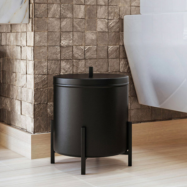 Lixeira 6 L Para Banheiro E Cozinha Em Alumínio E Base De Aço