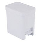 Lixeira de Banheiro Plástico Branca Trium 6L Ou