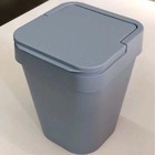 Lixeira Izzy 10l Cinza De Plástico C/ Tampa - Ou Martiplast