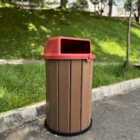 Lixeira Marrom Madeira Plástica 100 Litros - Tampa Vermelha M