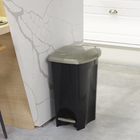 Lixeira para Área de Serviço 30L Plástico Pedal Dourada e Preta Plasútil