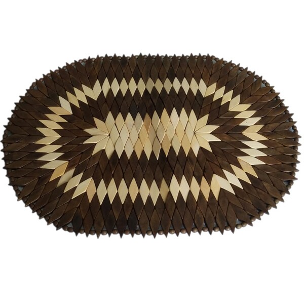 Lugar Americano De Madeira Oval, Artesanal, Marrom