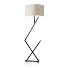 Luminária Abajur De Chão Bali Cúpula Palha E Pé De Aço Preto