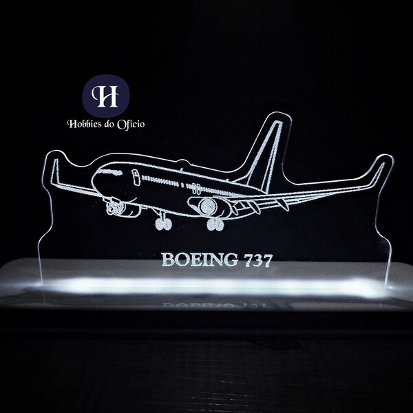 Luminária Abajur De Mesa Base Acrílica Led Avião Boeing 737 -