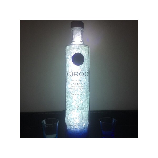 Luminária Abajur De Mesa Decorativo Garrafa Bebida Azul Ciroc