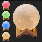 Luminária Abajur Led Lua Cheia 3d Usb Rgb Suporte De Madeira