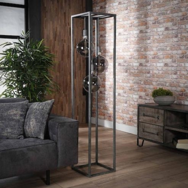 Luminária Chão Industrial Metálica P/ 3 Lâmpadas Hastes Invertidas