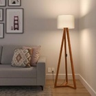 Luminária De Chão Tripé Classic Com Cúpula Abajur Off White/n