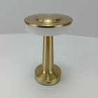 Luminária De Led Mesa Usb Metal 20x12x12cm Dourado