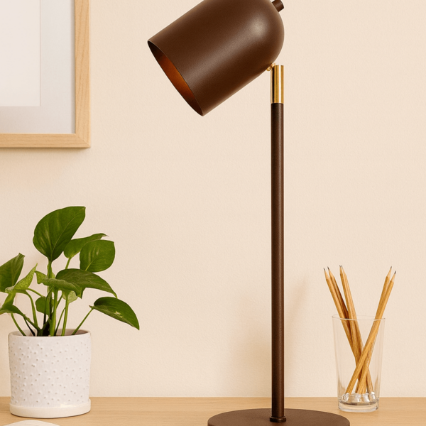 Luminária de Mesa Britney Com Cúpula Articulada Marrom Cortem