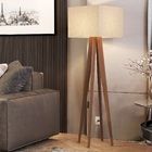 Luminaria De Piso Pés De Madeira Rustica, Cupula Quadrada Pal