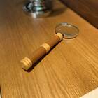 Lupa De Aumento Decorativa Cabo Em Recouro Caramelo Detalhes