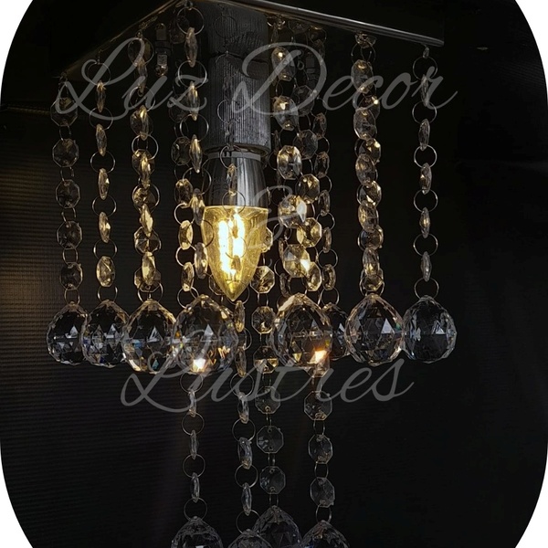 Lustre Moderno De Acrílico Com Base Espelhada 14x14cm 20cm Bi