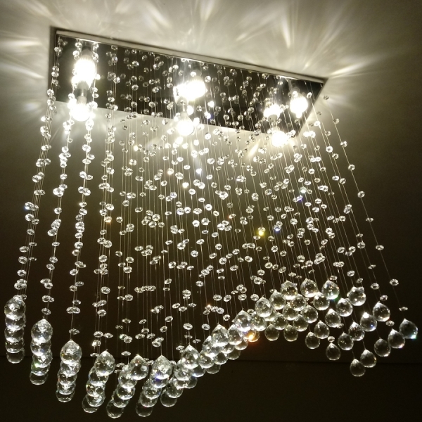 Lustre Para Sala De Jantar,com 80cm De Altura Em Cristais Leg