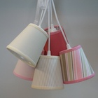 Lustre Pendente Cacho 5 Cúpulas Menina Estampa Rosa E Bege Bi