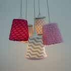 Lustre Pendente Luminária Chevron Com Pompom Tons De Rosa E C