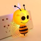 Luz Noturna Infantil Luminária Led Abelha 0.4w Rgb Empalux C/