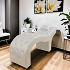 Maca Estofada Para Clínica De Estética Facial Com Capitonê An