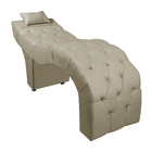 Maca Estofada Para Clínica De Estética Facial Com Capitonê An