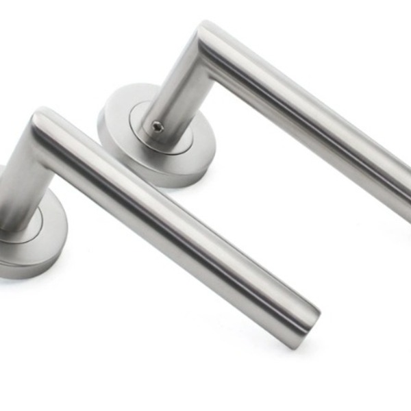 Maçaneta Clean Em Inox 304 Com Mola - Titan | Leroy Merlin