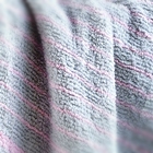 Manta Decorativa Colonial Archaic Listrada Rosa e Cinza 2,15x1,50m