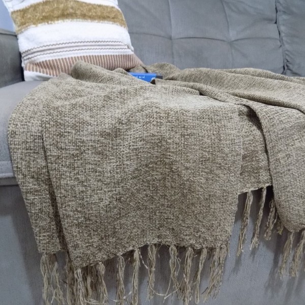 manta para sofa marrom claro em