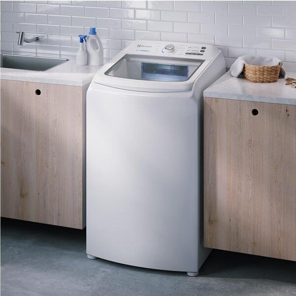 Máquina de Lavar Roupa 14 Kg Electrolux Branca Essential Care com
