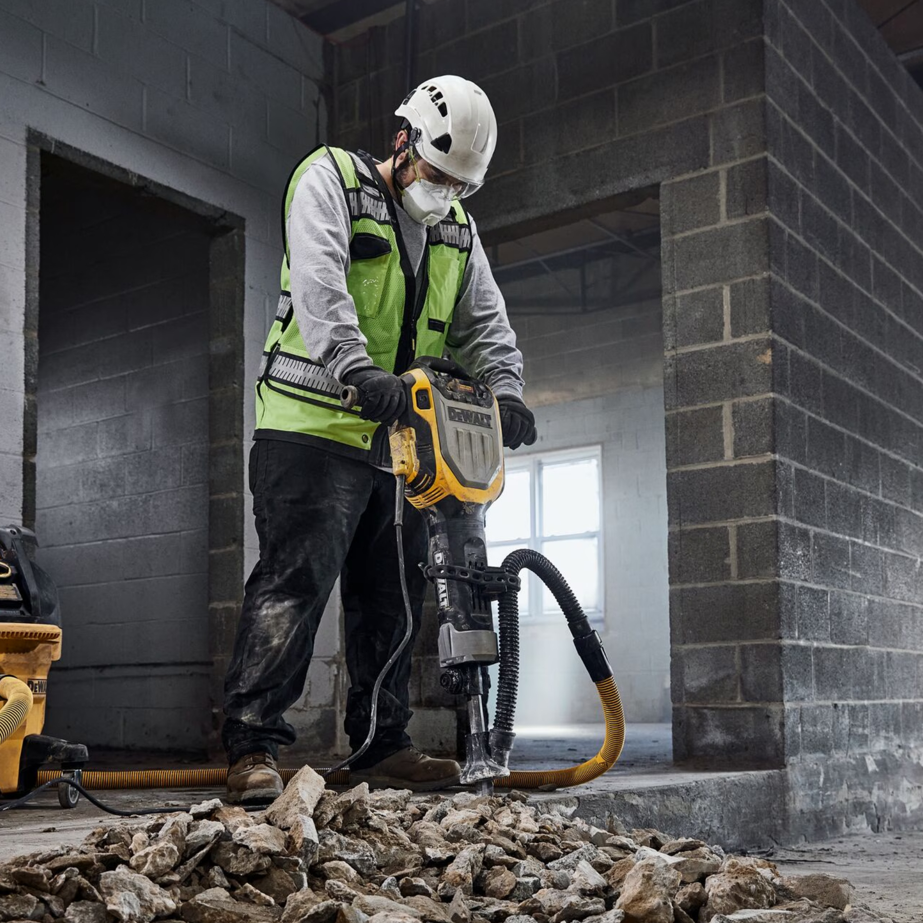 Com motor de 1800W para maior eficiência