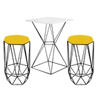 Mesa Bistrô Lucca Industrial E 02 Banquetas Alta Liz Base Fer