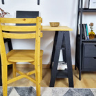 Mesa Com Cavaletes Com Prateleira Em Madeira - Preto E Mel