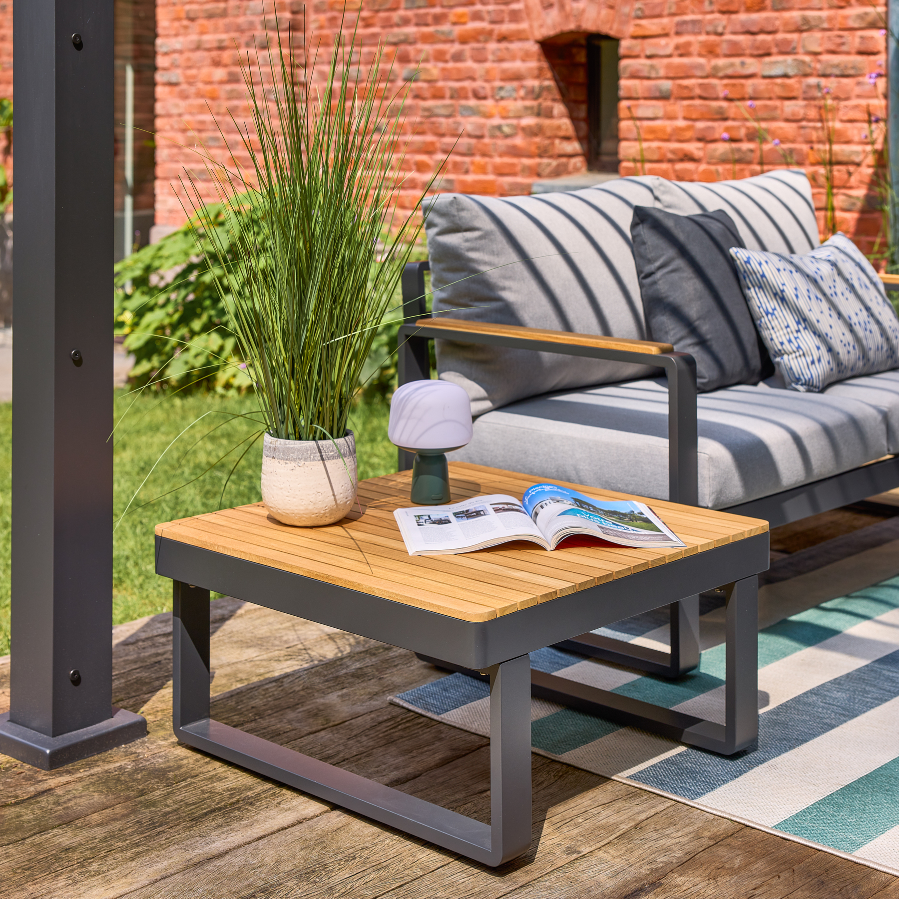 Mesa de Apoio para Jardim Baixa em Alumínio 35,2x70x70cm Cinza Persea Naterial