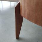 Mesa De Centro Anna Com Tampo Off White 60 Cm E Pés Em Madeira