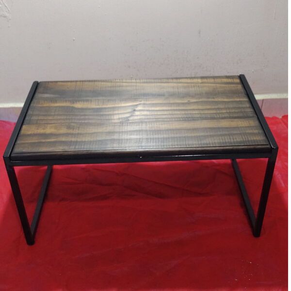 Mesa De Centro Retrô Retangular Com Pés Ferro Decoração