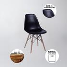 Mesa De Jantar Com 4 Cadeiras Pretas Eames 90cm Base Madeira