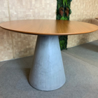 Mesa De Jantar Cone Cimento Rústico 130 Cm Tampo Freijó - Mar