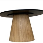 Mesa De Jantar Cone Oval 137x90 Cm Base Laminada Em Madeira F