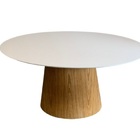 Mesa De Jantar Cone Oval 137x90 Cm Base Laminada Em Madeira F