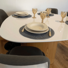 Mesa De Jantar Orgânica 160x140cm Tampo Laca Branca Base Frei