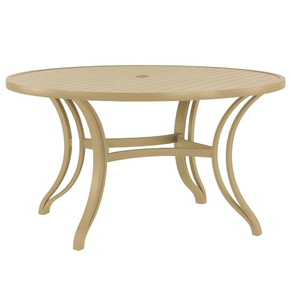 Mesa Em Alumínio Com O Tampo Ripado De 1,40 Metros Trama Orig