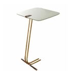 Mesa L50 Lateral Aproximação Sofá Off White Base Dourada