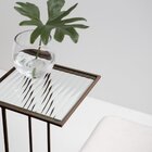 Mesa Lateral Vidro Canelado Gatsby  Marrom