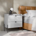 Mesinha Lateral Para Cama Moriah 60cm Largura Branca Pés E Pu