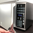 Microondas 31L 127V (110V) Prata Eletrolux