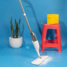 Mop Mozcada Spray Slim Com Gatilho E Esfregão De Microfibras