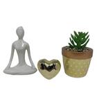 Mulher Meditando  Yoga Branca, Coração E Vasinho Dourado