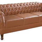 Namoradeira Chest 3 Lugares Duque Courano Caramelo